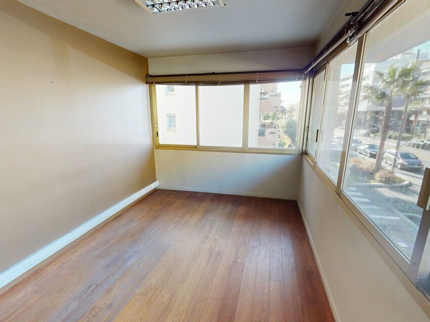 Location bureaux 52 m² non divisibles