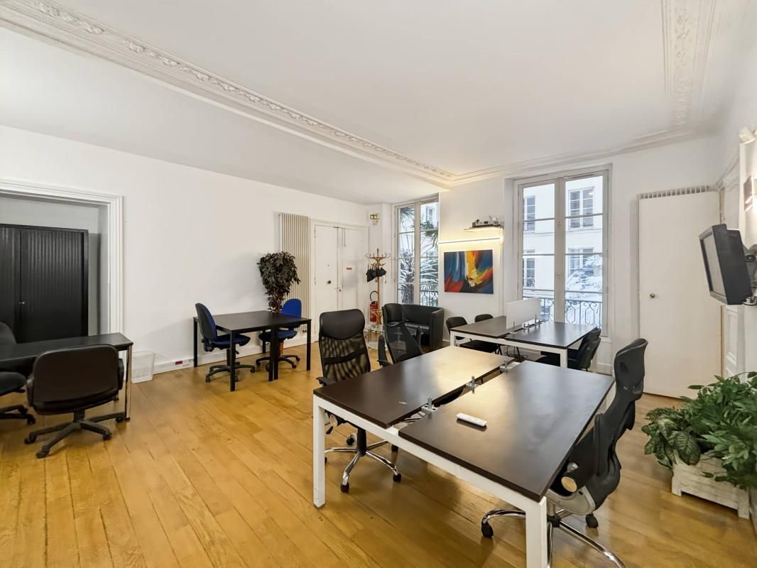 Location bureaux 140 m² non divisibles