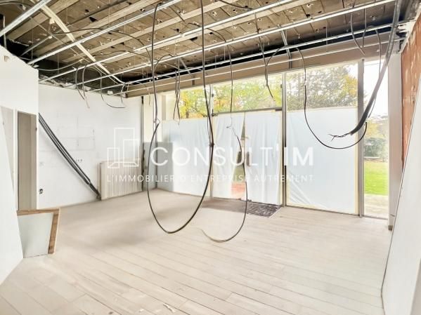 Vente local commercial 185 m² non divisibles