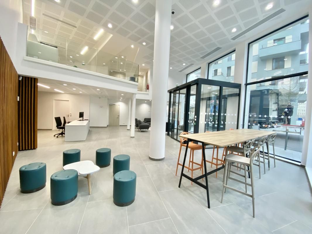 Location bureaux 4000 m² divisibles à partir de 40 m²