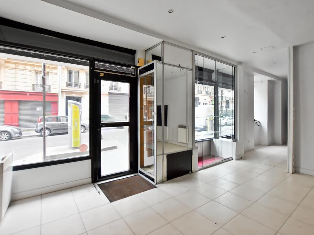 Location local commercial 45 m² non divisibles