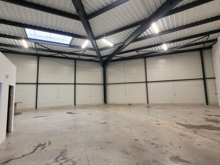 Location activité/entrepôt - 250 m²