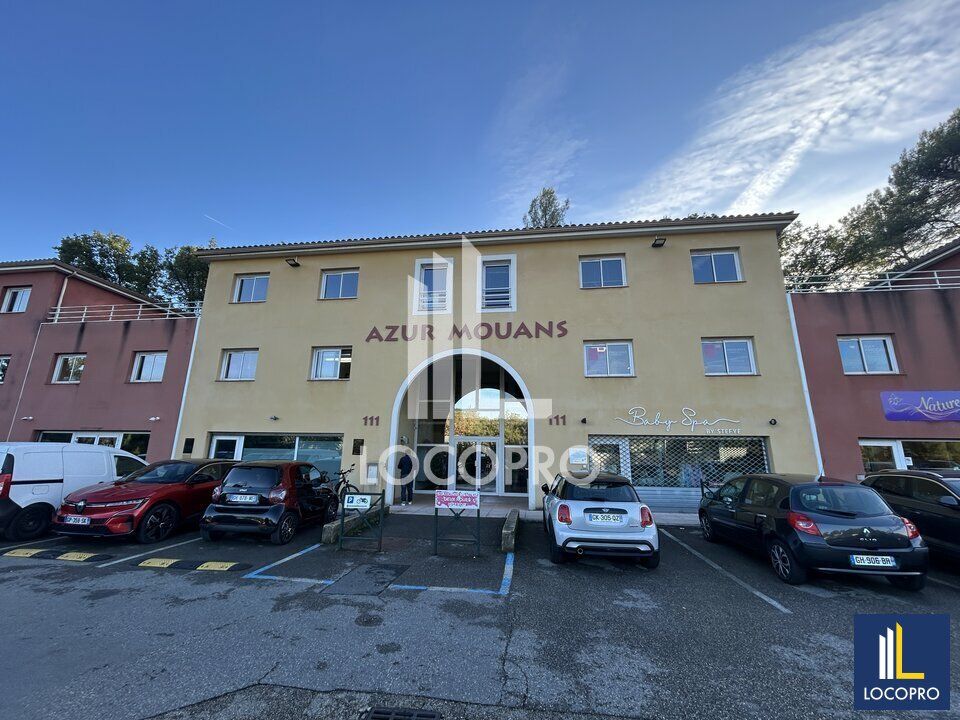 Location bureaux 346.48 m² non divisibles
