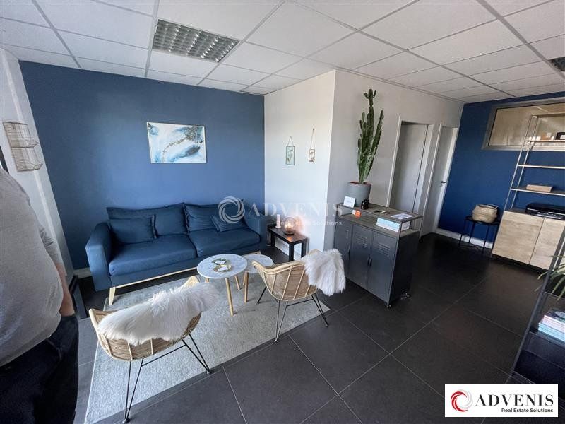 A LOUER - LOCAL D'ACTIVITE DE 150 M² - PROCHE N89