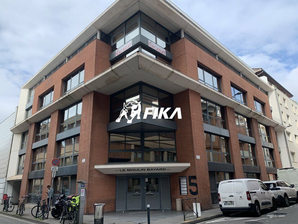 Location bureaux 885 m² divisibles à partir de 136 m²