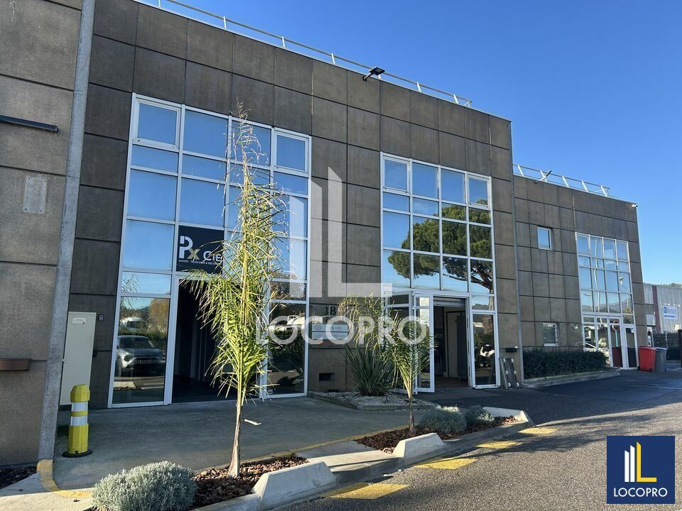 Vente bureaux 321.18 m² non divisibles