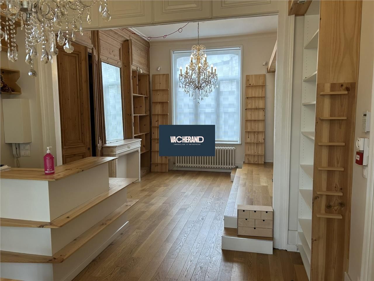 Location local commercial 34 m² à Lille