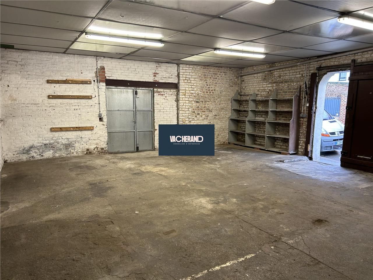 Location local commercial 69 m² à Lille