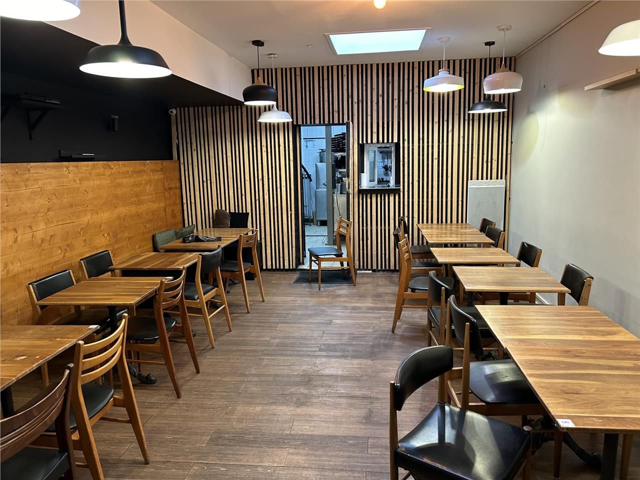 Location local commercial 70 m² à Lille