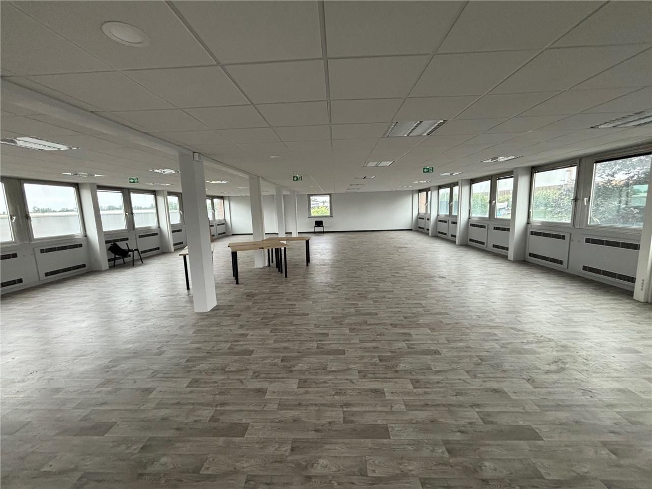 Vente bureaux 254 m² à Neuville-en-Ferrain