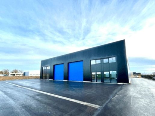 Location entrepôts 580 m² non divisibles
