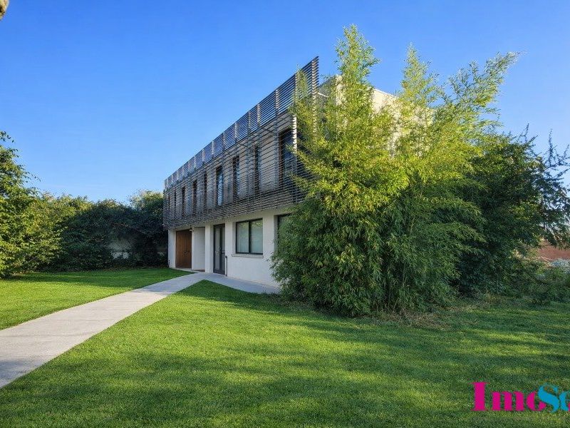 Vente bureaux 310 m² non divisibles