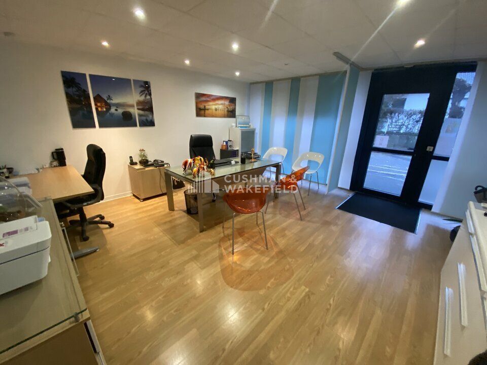 Location local commercial 75 m² divisibles à partir de 19 m²