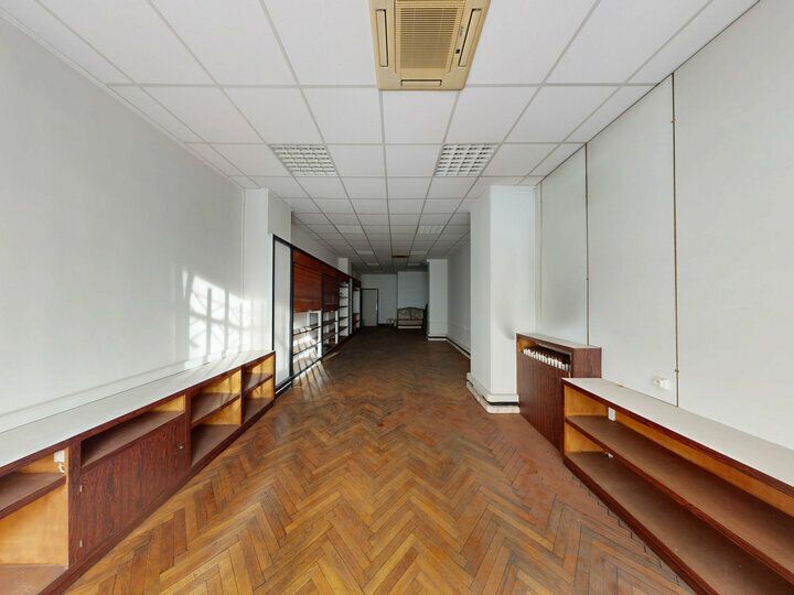 Location local commercial 58 m² non divisibles