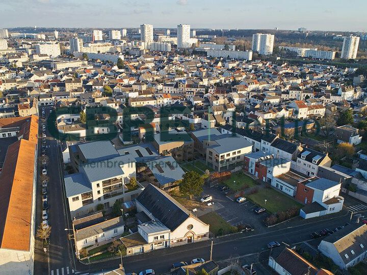 Vente local commercial 183 m² non divisibles