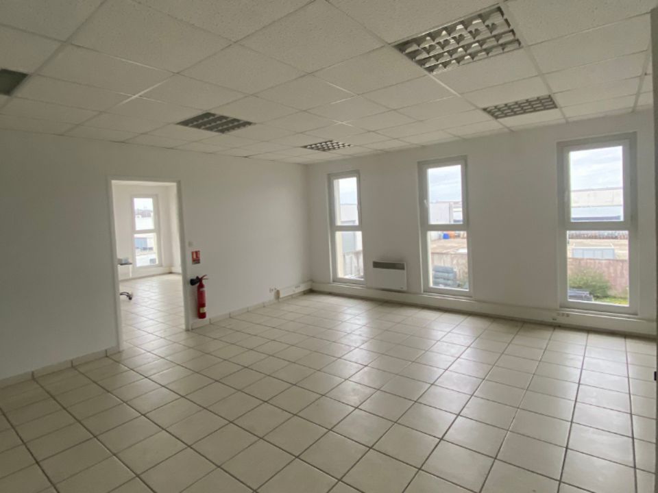 1650 m² pour ce local d'activites en vente à Auxerre