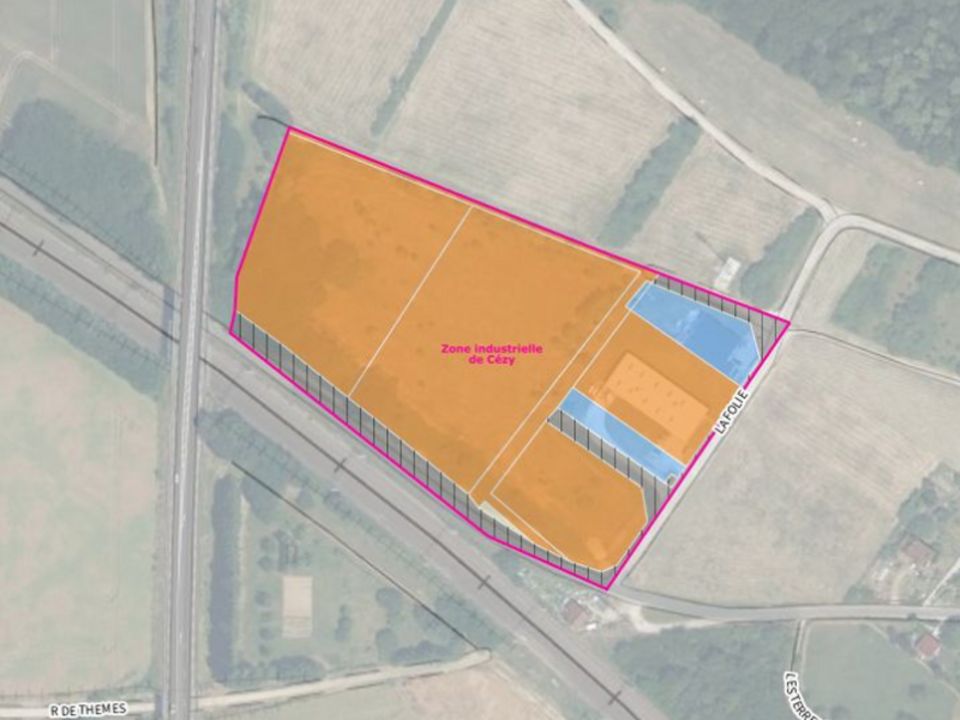 Terrains industriels à vendre de 2 726 à 8 709 m² à Cézy (89)