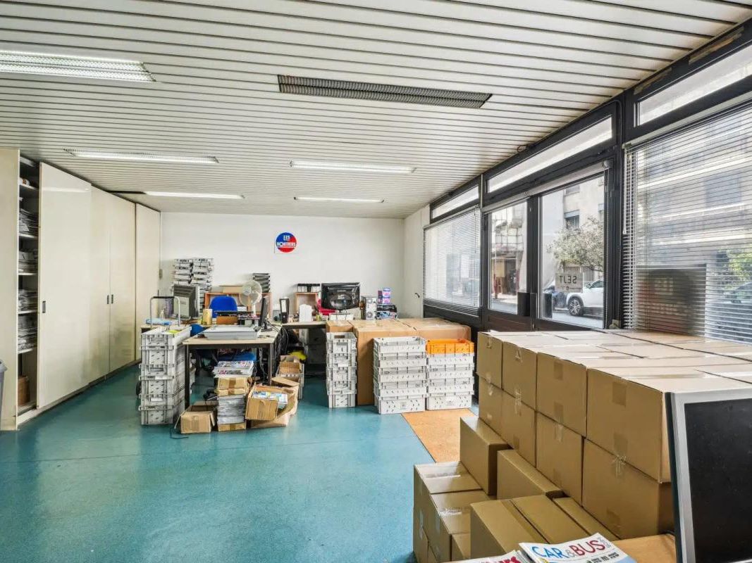 Vente bureaux 143 m² non divisibles