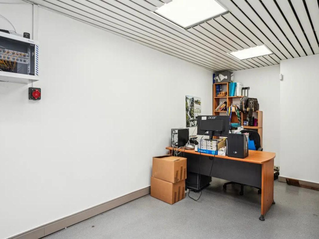 Vente bureaux 143 m² non divisibles