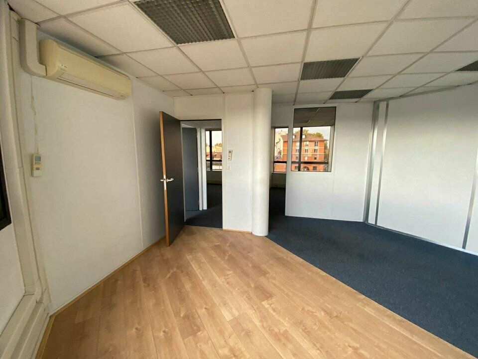 Location bureaux 66 m² non divisibles