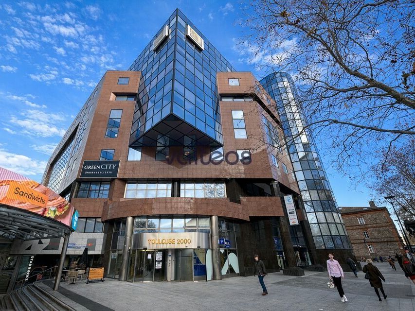 Location bureaux 2076 m² divisibles à partir de 326 m²