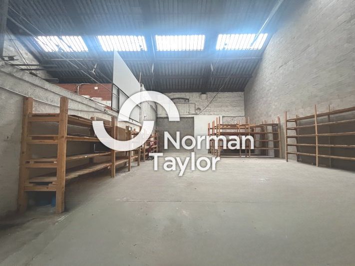 Vente local d''activites 529 m² non divisibles
