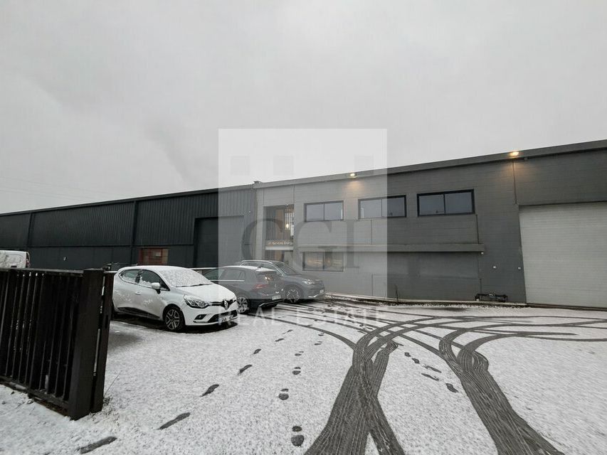 Vente local d''activites 450 m² non divisibles