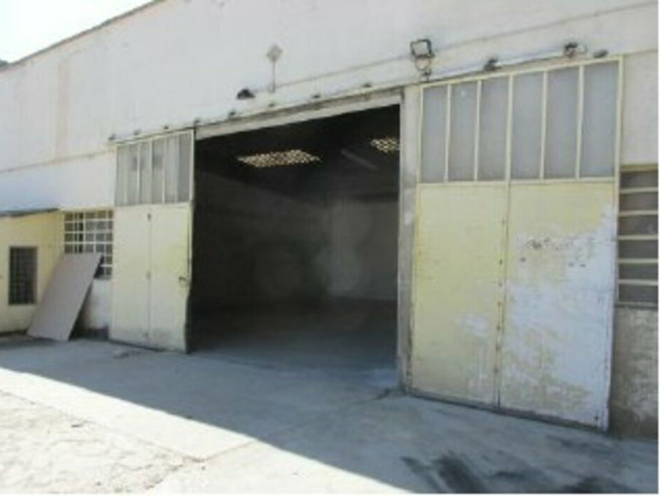 Location local d''activites 160 m² non divisibles