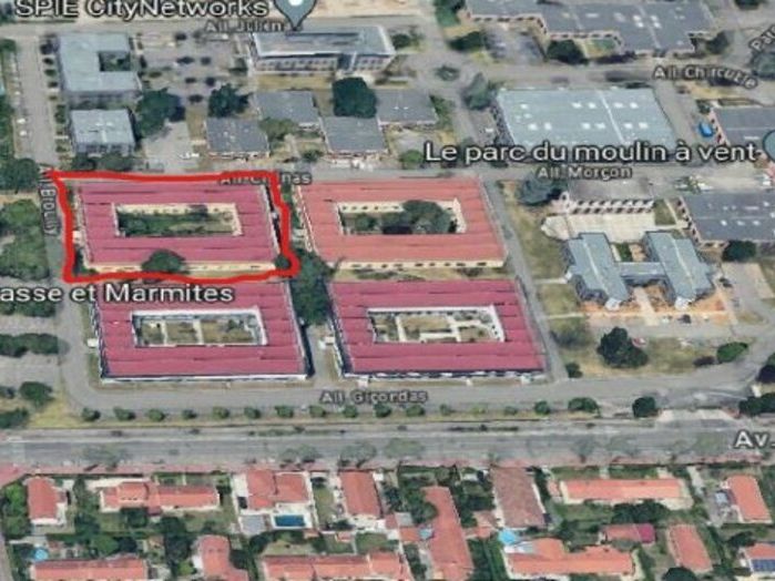 À LOUER – LOCAUX D'ACTIVITÉS 1 699 m² – VENISSIEUX / PARC MOULIN À VENT – ACCESSIBILITÉ & CONFORT