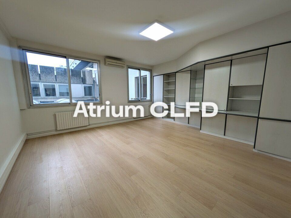 Location bureaux 96 m² non divisibles