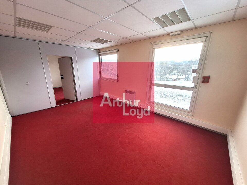 CLERMONT-FERRAND LA PARDIEU A LOUER BUREAUX 75 M²