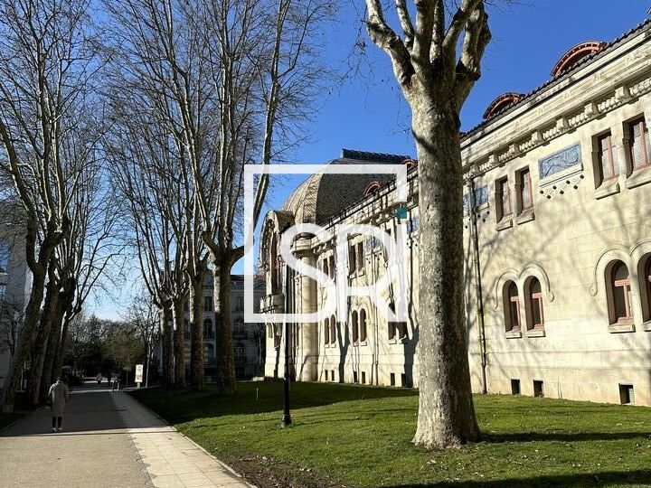 Vente fonds de commerce 63 m² non divisibles