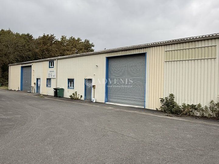 Location local d''activites 386 m² non divisibles