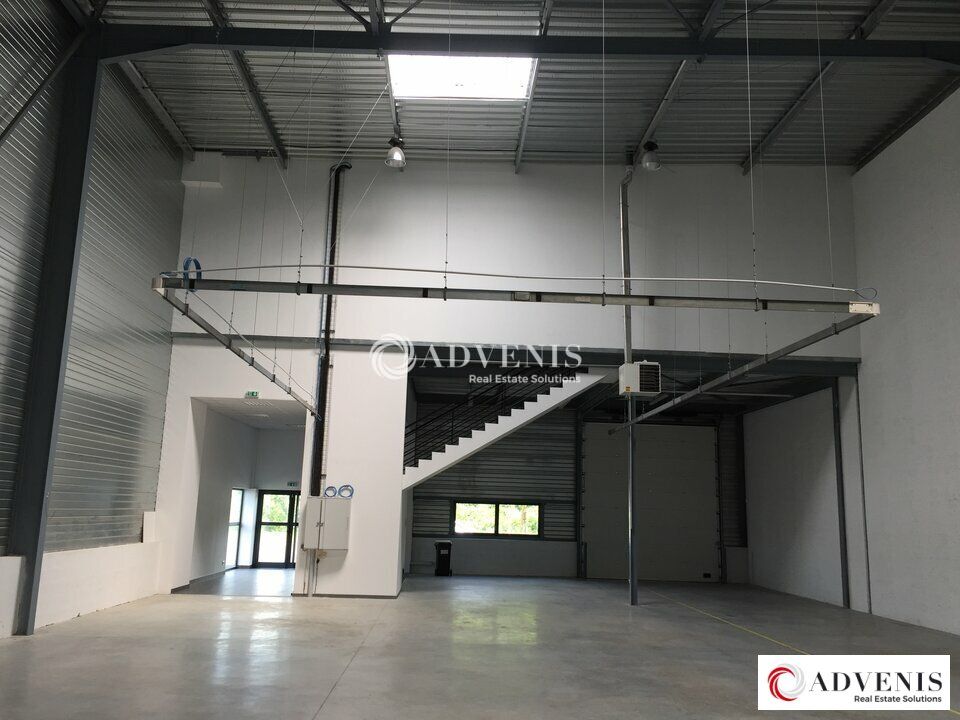 A LOUER - LOCAL D'ACTIVITES 494 M² - PROCHE AEROPORT