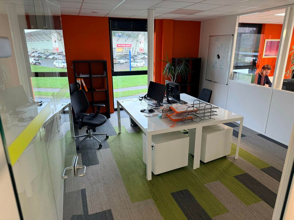 AU COEUR DU QUARTIER DU CITIS bénéficiant d'une belle visibilité commerciale et facile d'accès.