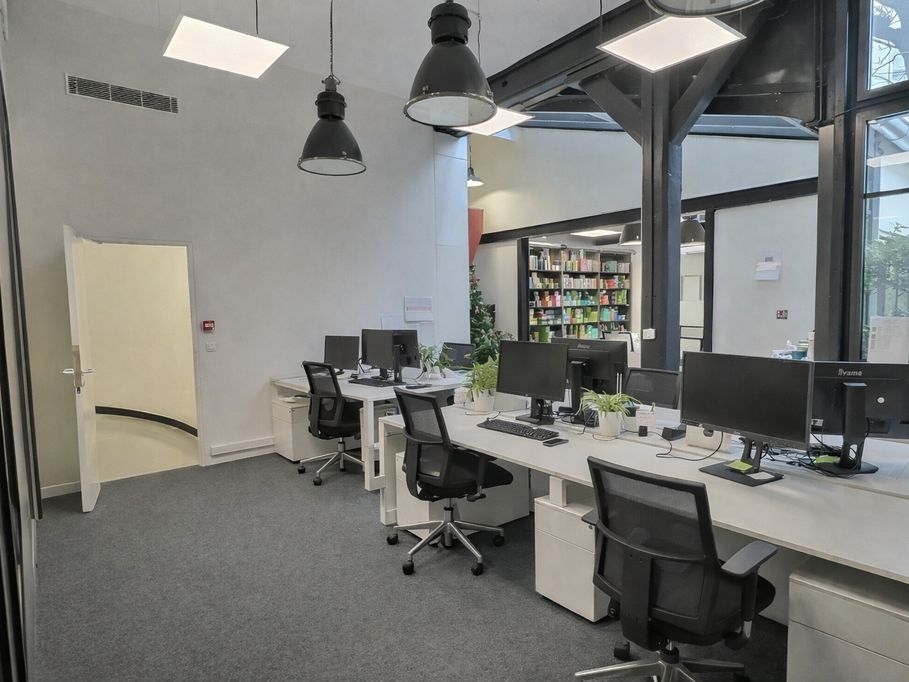 Vente bureaux 186 m² non divisibles