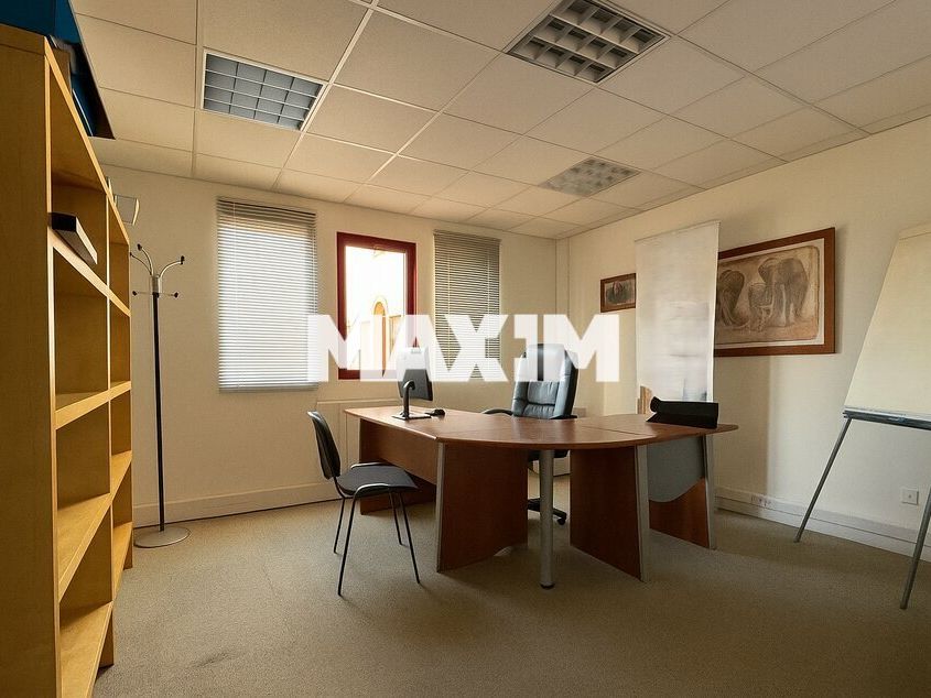 Bureaux fonctionnels avec parkings privatifs – Parc Tertiaire de Mirande