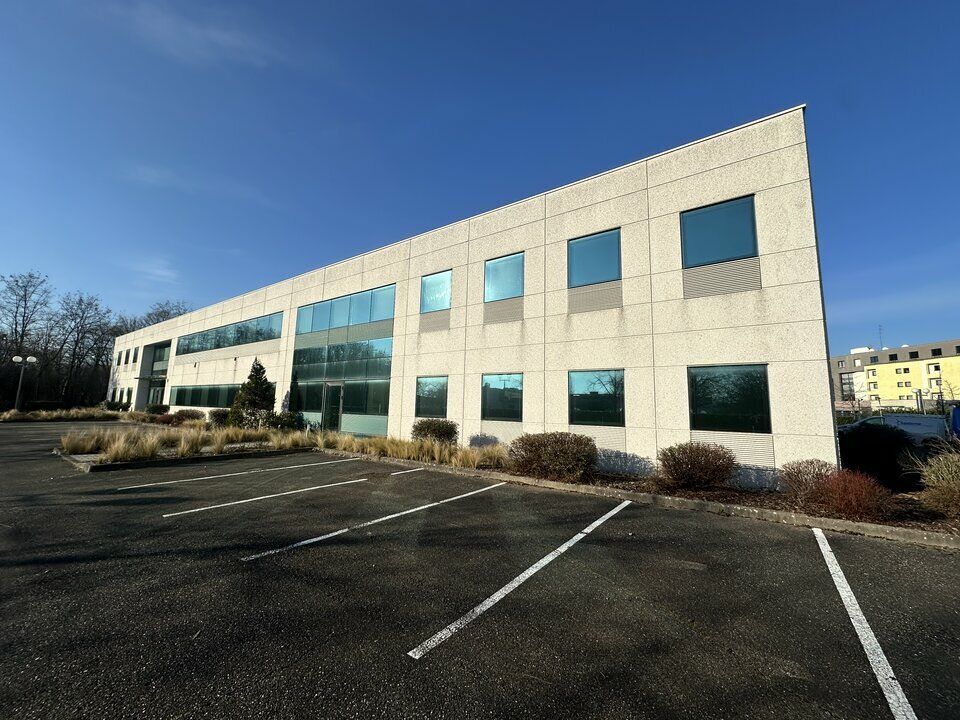 Location bureaux 2201 m² divisibles à partir de 1082 m²