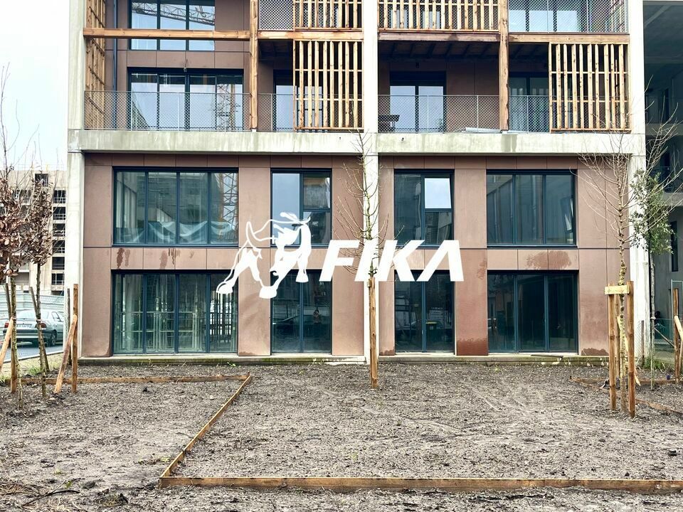 Vente local commercial 150 m² non divisibles