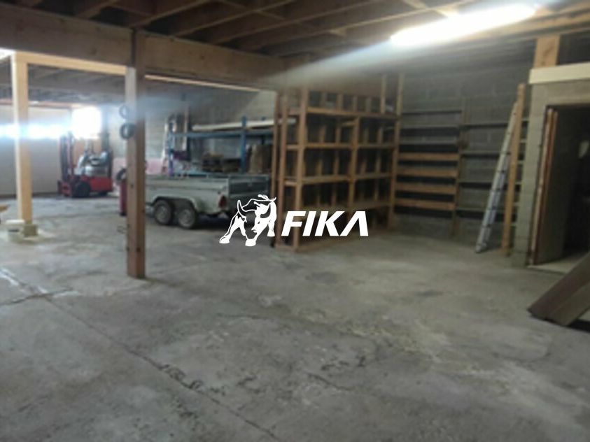 Vente local d''activites 470 m² non divisibles