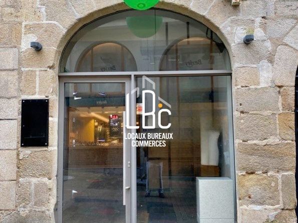 Location local commercial 44.00 m² à Nantes