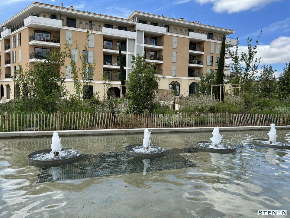 LOCATION LOCAL COMMERCIAL DE 83 m2 A AIX-EN-PROVENCE