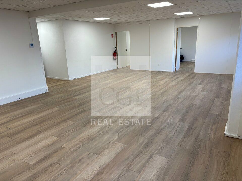 À LOUER – BUREAUX FONCTIONNELS SUR AXE PASSANT – LYON 7éme