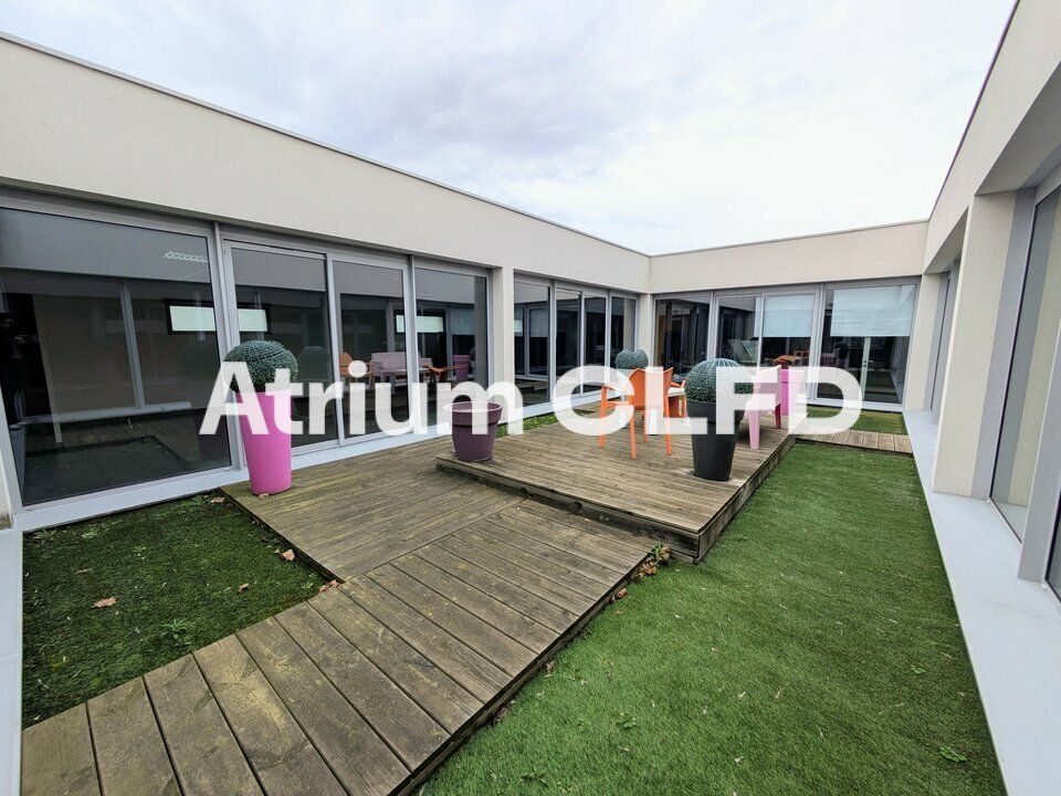 Location bureaux 137 m² non divisibles