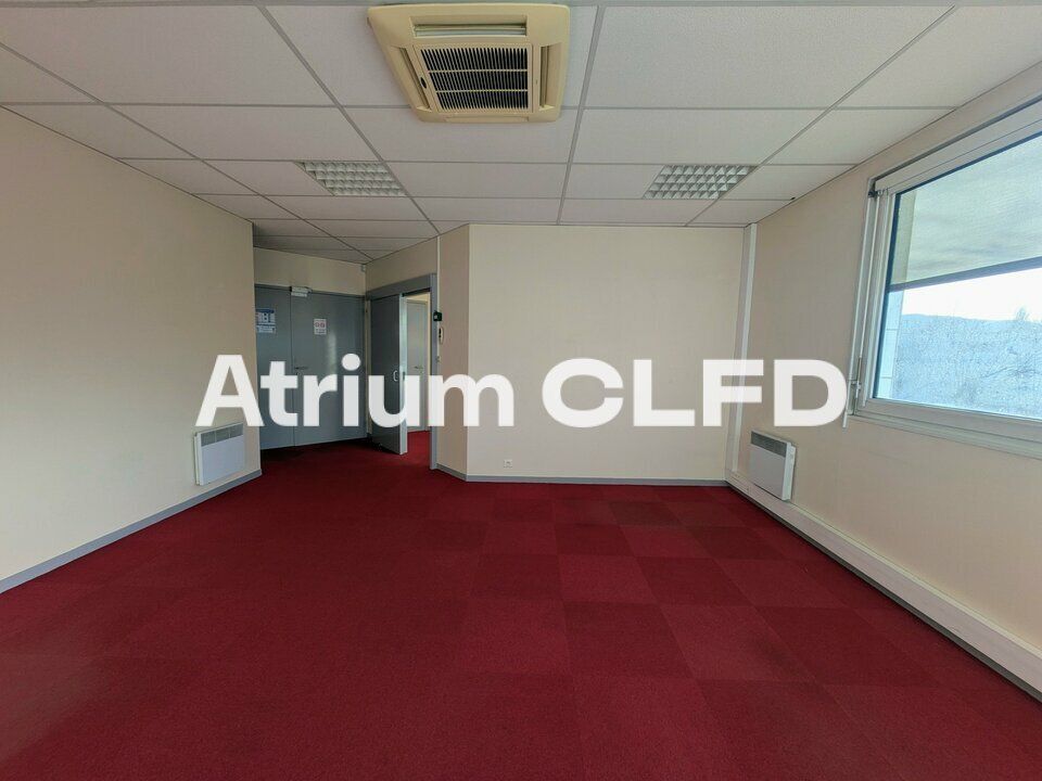Location bureaux 75 m² non divisibles
