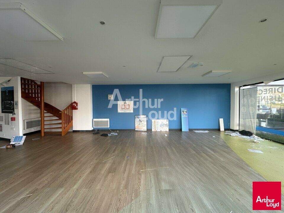 CHANTEPIE ZONE COMMERCIALE - LOCAL COMMERCIAL A LOUER 