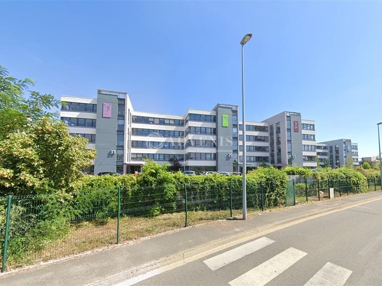 Location bureaux 134.5 m² divisibles à partir de 33 m²