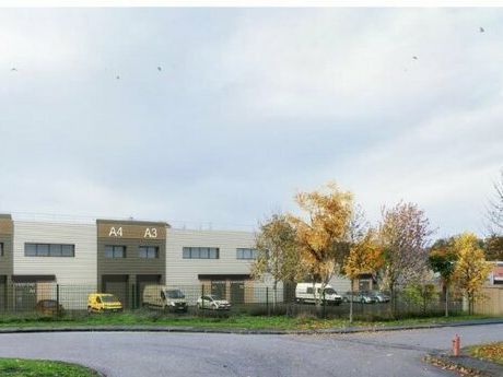 Vente local d''activites 2577 m² divisibles à partir de 198 m²