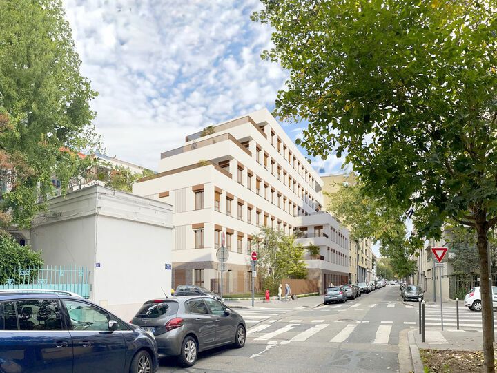 Valoris Real Estate vous propose un immeuble neuf au sein d'un site arborisé à Villeurbanne. L'immeuble représentera environ 1 300 m² de bureaux répartis sur 5 niveaux et proposera 15 places de parking en sous-sol.