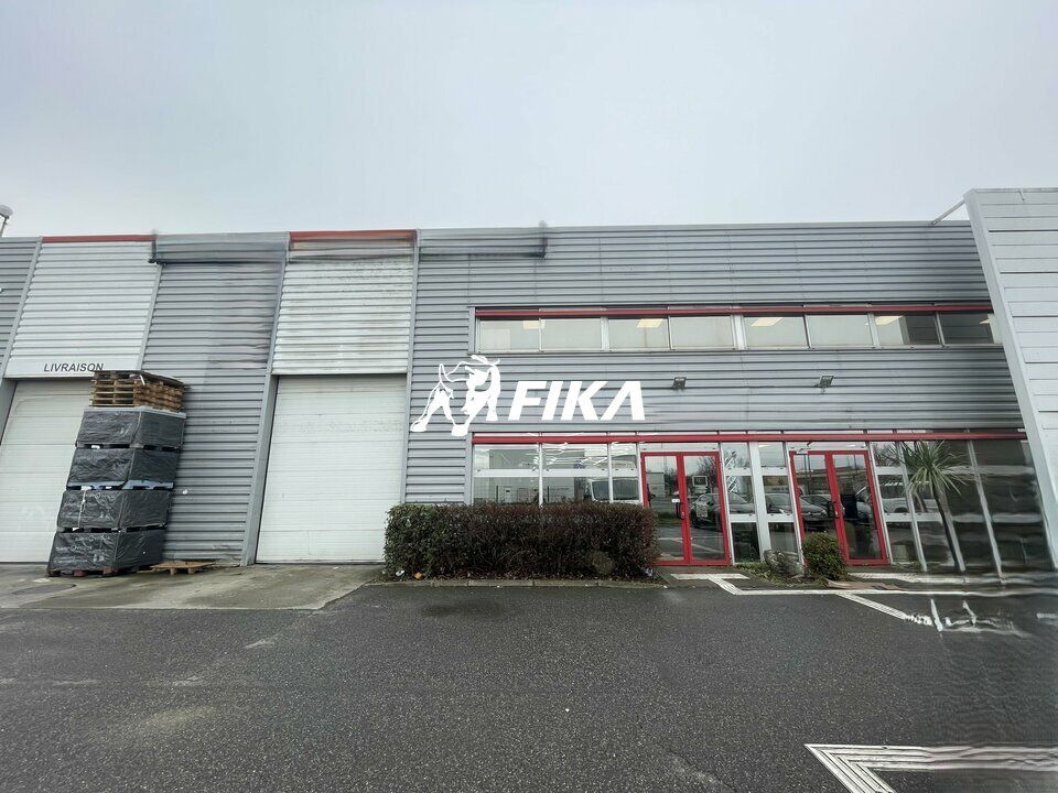 Location local d''activites 583 m² non divisibles